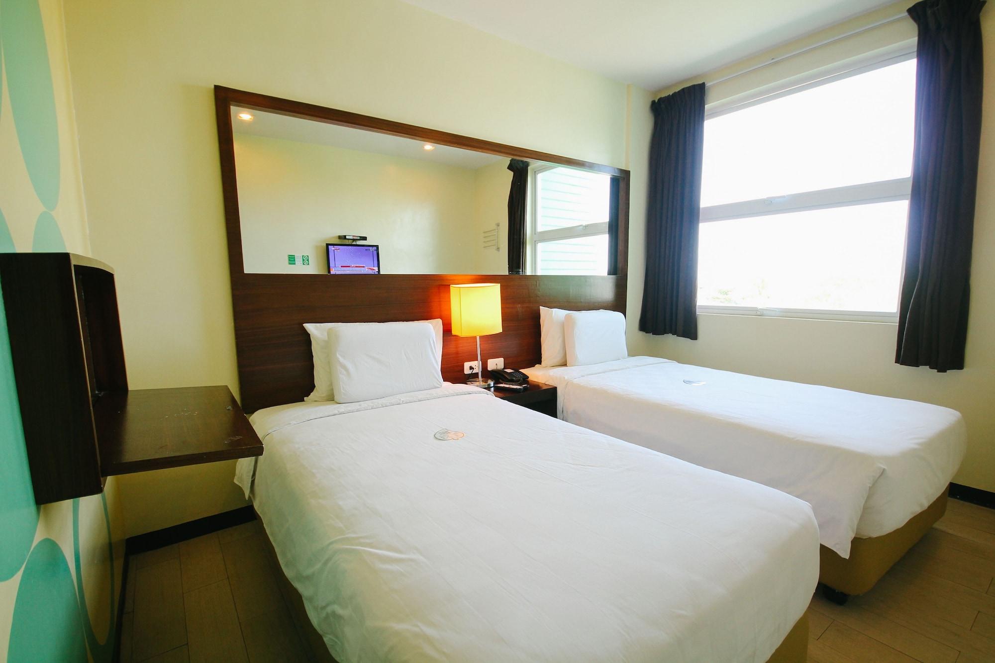 Go Hotels Bacolod Exterior foto
