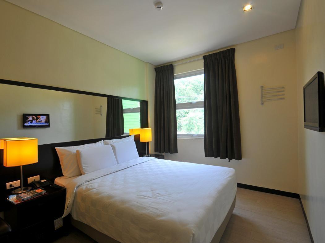 Go Hotels Bacolod Exterior foto